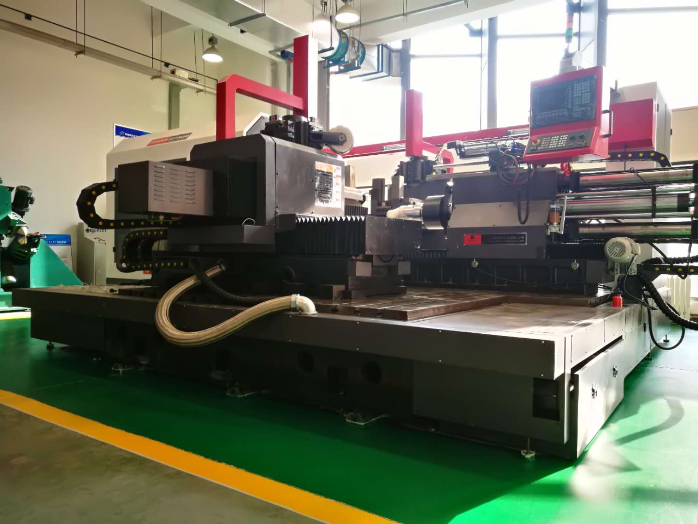 PS-CNCSXY1500强力旋压机