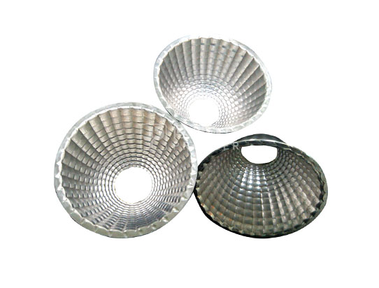 旋压加工.jpg 旋压加工.jpg